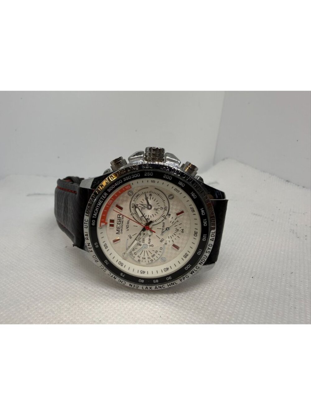 Megir 1010 Men White Dial Red Accent Chronograph Black Tachymeter Quartz Watch - Picture 9 of 12